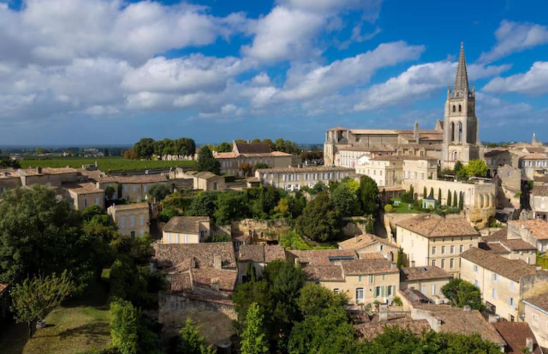 Chambre Zen Saint-Medard-de-Guizieres ภายนอก รูปภาพ